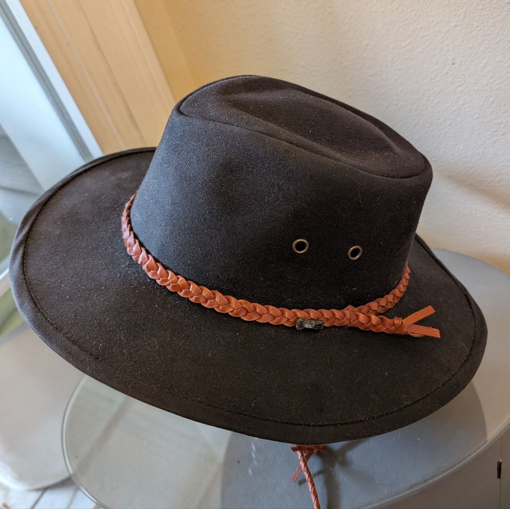 Outback Trading Company Oilskin Hat